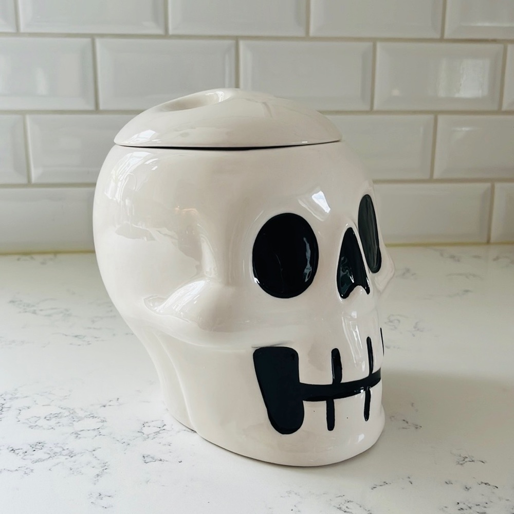 Target by Hyde & EEK Ceramic Skull Halloween Candy Jar - Picture 5 of 16